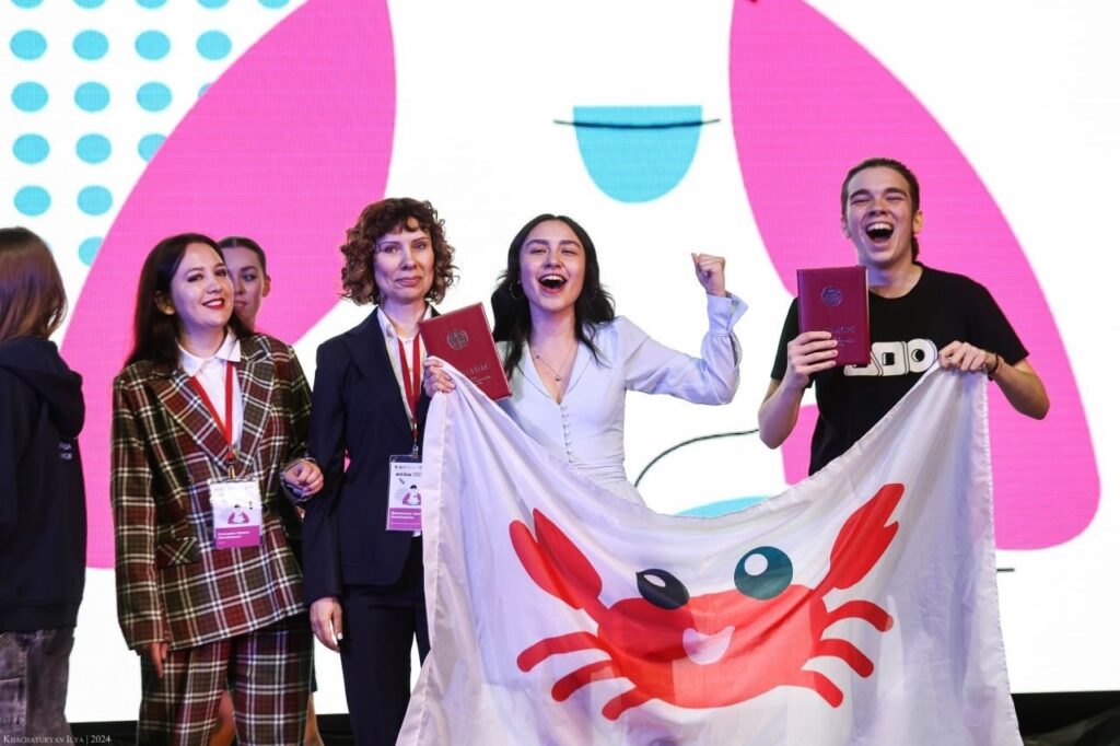 Ответим на вопросы о профильных классах АПО и Онлайн-школы ЦПМ на Дне открытых дверей