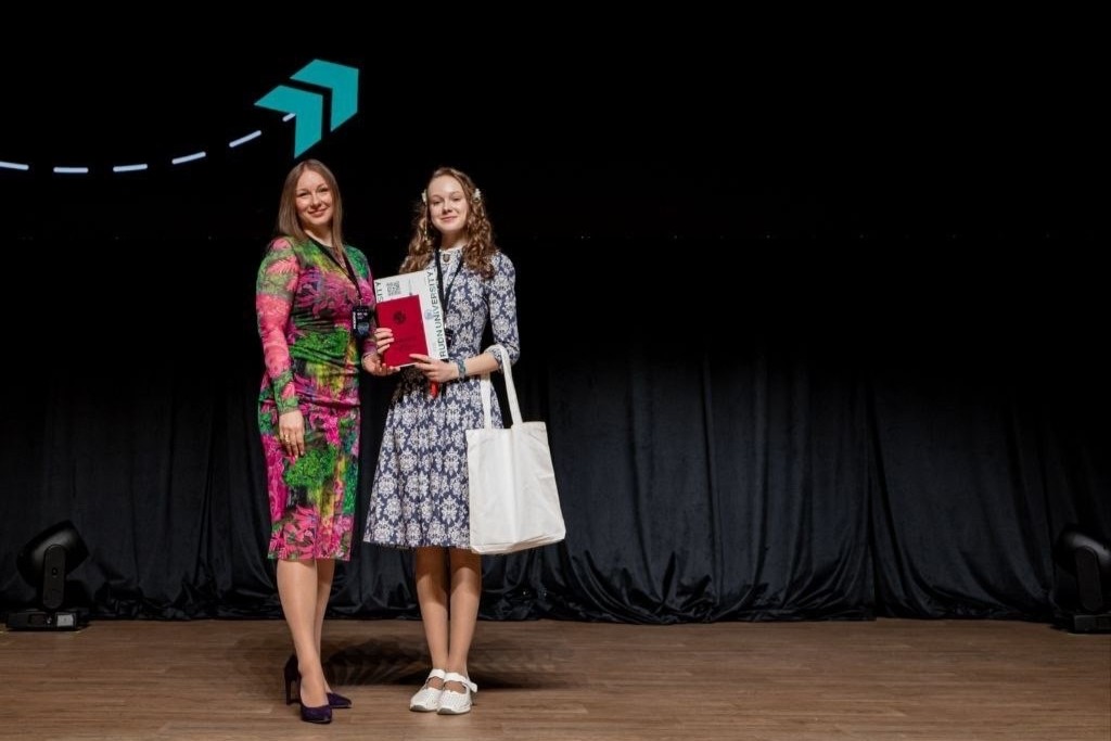 Ученица лингвокласса АПО стала призёром ВсОШ по китайскому языку